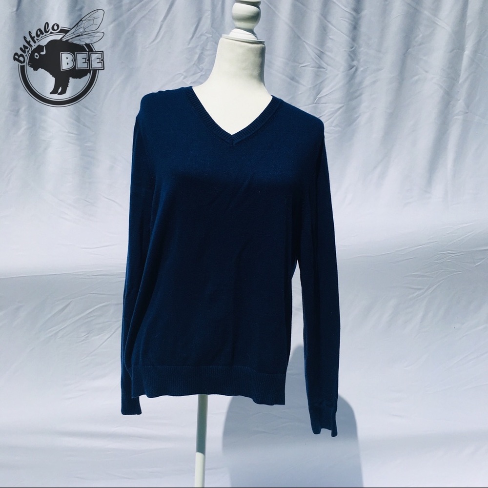 Land’s End navy blue v-neck sweater size M